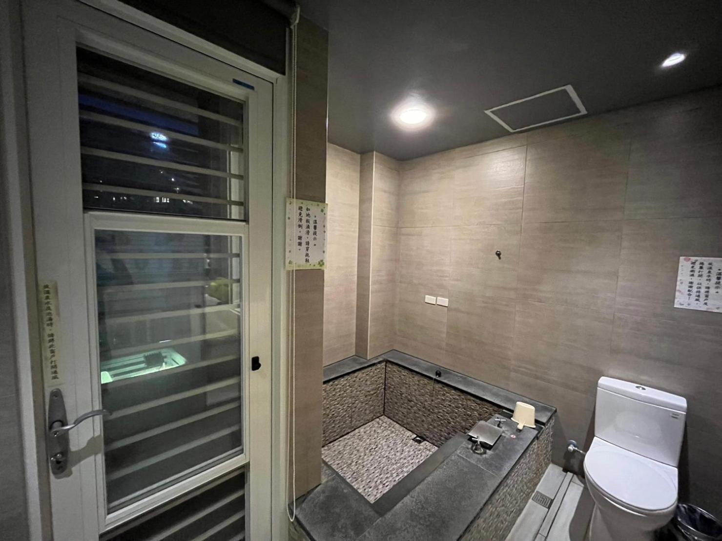 ג'יאושי Now And Then Hot Spring Inn מראה חיצוני תמונה